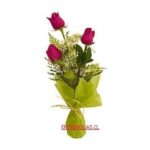 FLORERO CON TRES ROSAS ROJAS