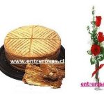 TORTA MAS FLORERO CON 3 ROSAS ART505