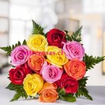 RAMO DE UNA DOCENA DE ROSAS SURTIDAS RSR114