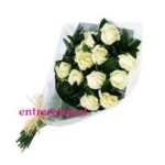 RAMO 12 ROSAS BLANCAS